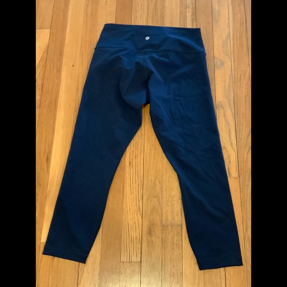NWOT Lululemon Wunder Under Crop High-Rise 23" True Navy - Picture 6 of 7